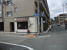 04　レストランのあるビルへ